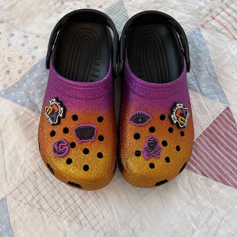 Hocus Pocus Disney parks crocs shoes